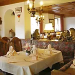 מלון Schneeberger 4*