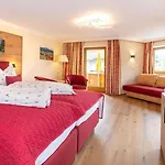 Hotell Schneeberger 4*